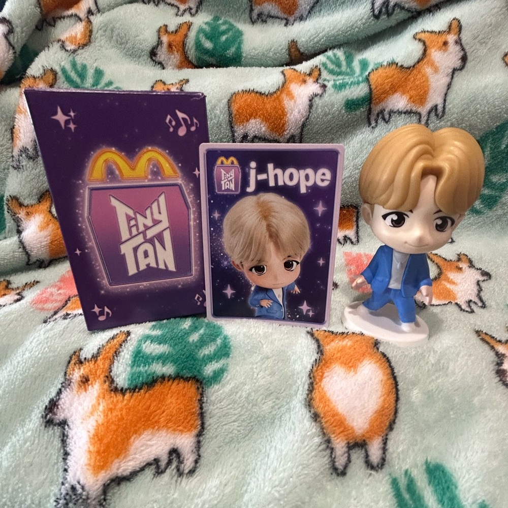 TinyTAN J-Hope Figure with Card and Box